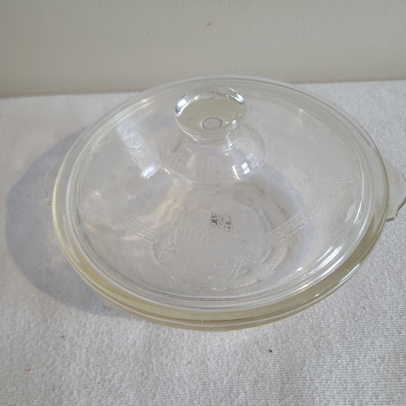 K15: VINTAGE ANCHOR Hocking bowl and lid - Picture 2 of 12